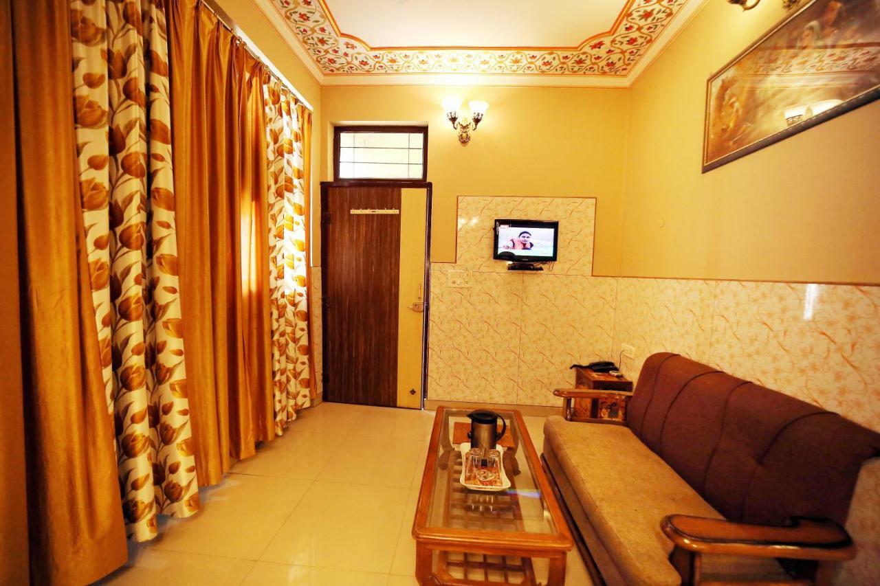 Hotel Golden Heritage Jaipur Bagian luar foto