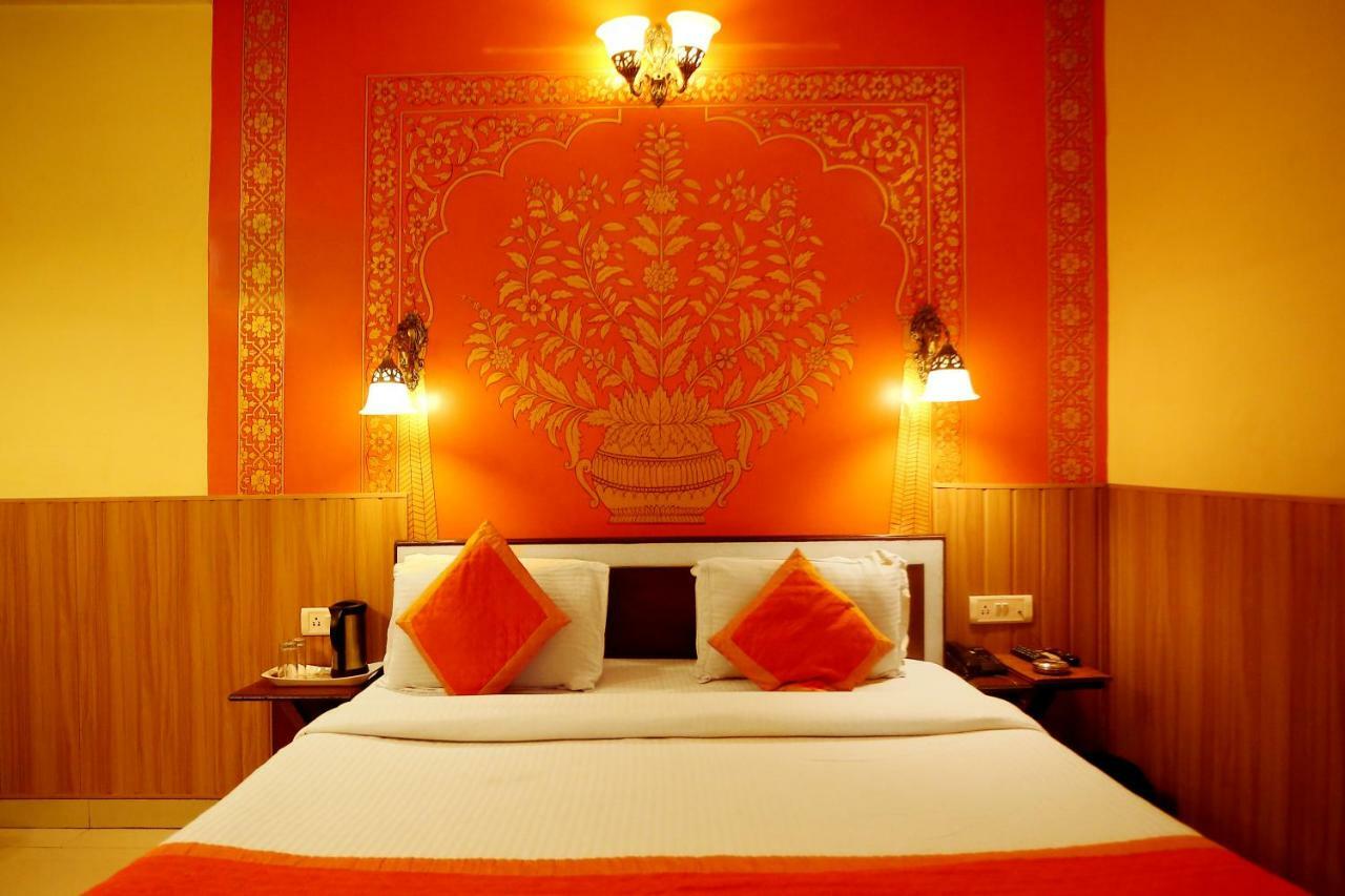 Hotel Golden Heritage Jaipur Bagian luar foto