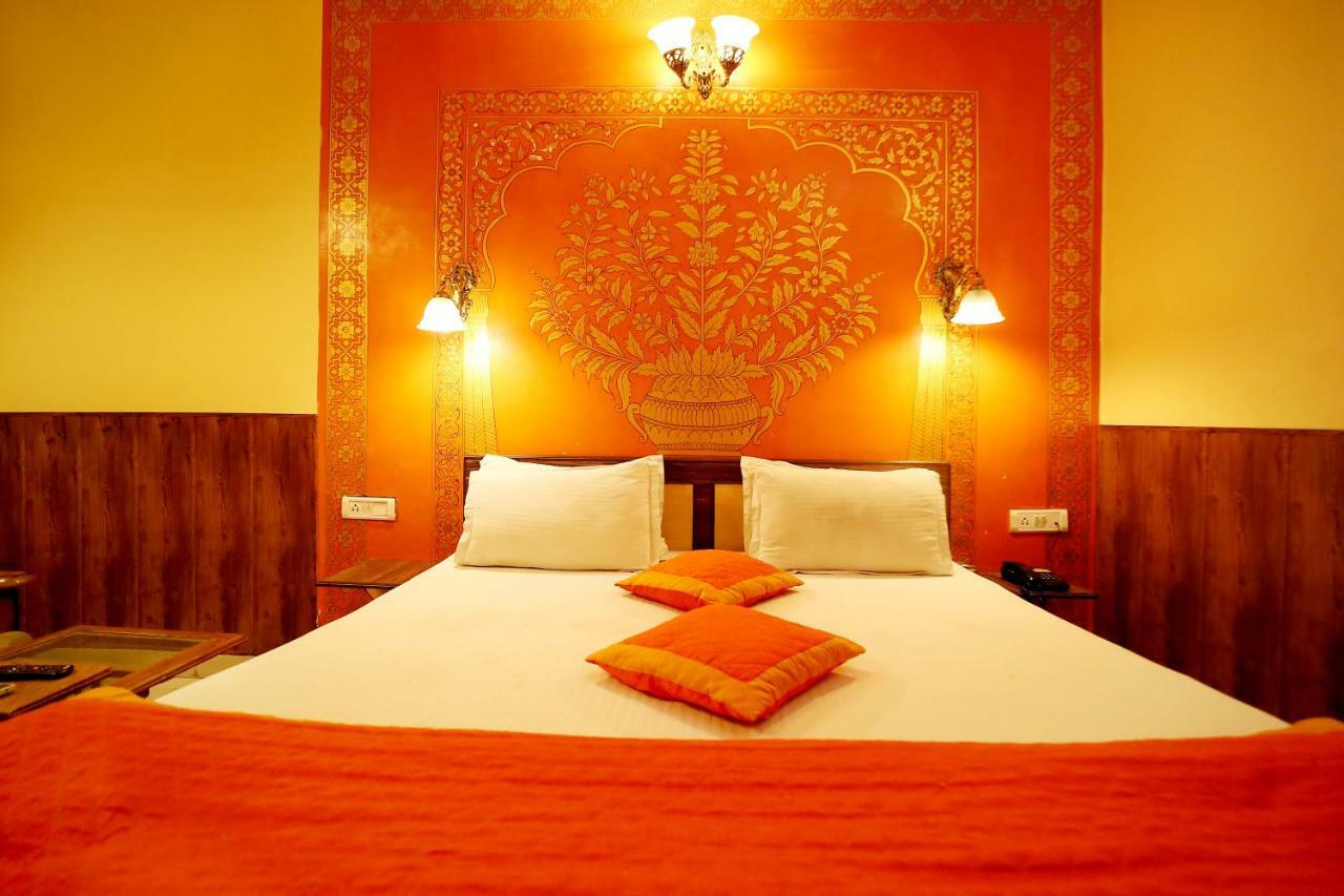 Hotel Golden Heritage Jaipur Bagian luar foto
